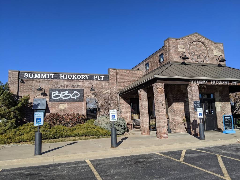 Summit Hickory Pit BBQ | restaurant | 1012 SE Blue Pkwy, Lees Summit, MO 64063, USA | 8162464434 OR +1 816-246-4434