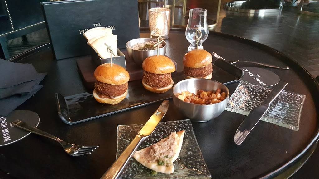 The Punch Room | restaurant | 201 E Trade St, Charlotte, NC 28202, USA | 7045472244 OR +1 704-547-2244