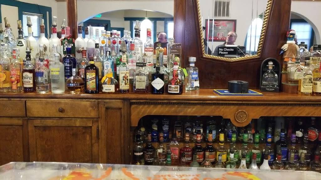 Kleptzs Restaurant | restaurant | 9711 US-40, Terre Haute, IN 47803, USA | 8128772314 OR +1 812-877-2314