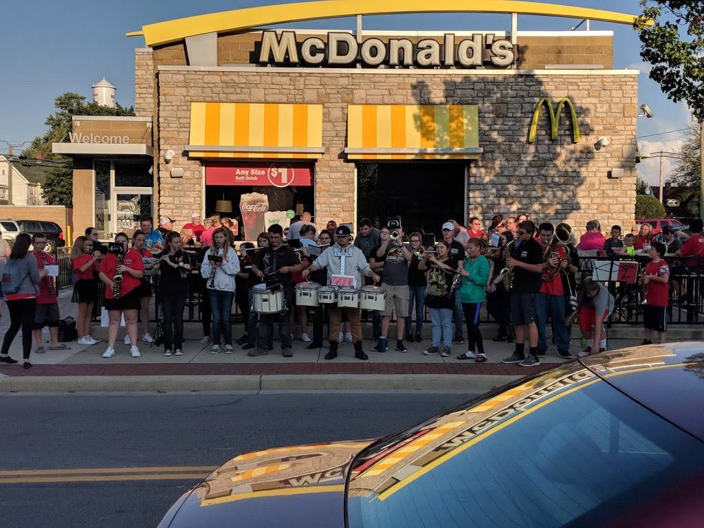 McDonalds | cafe | 132 S Main St, Ada, OH 45810, USA | 4196349540 OR +1 419-634-9540