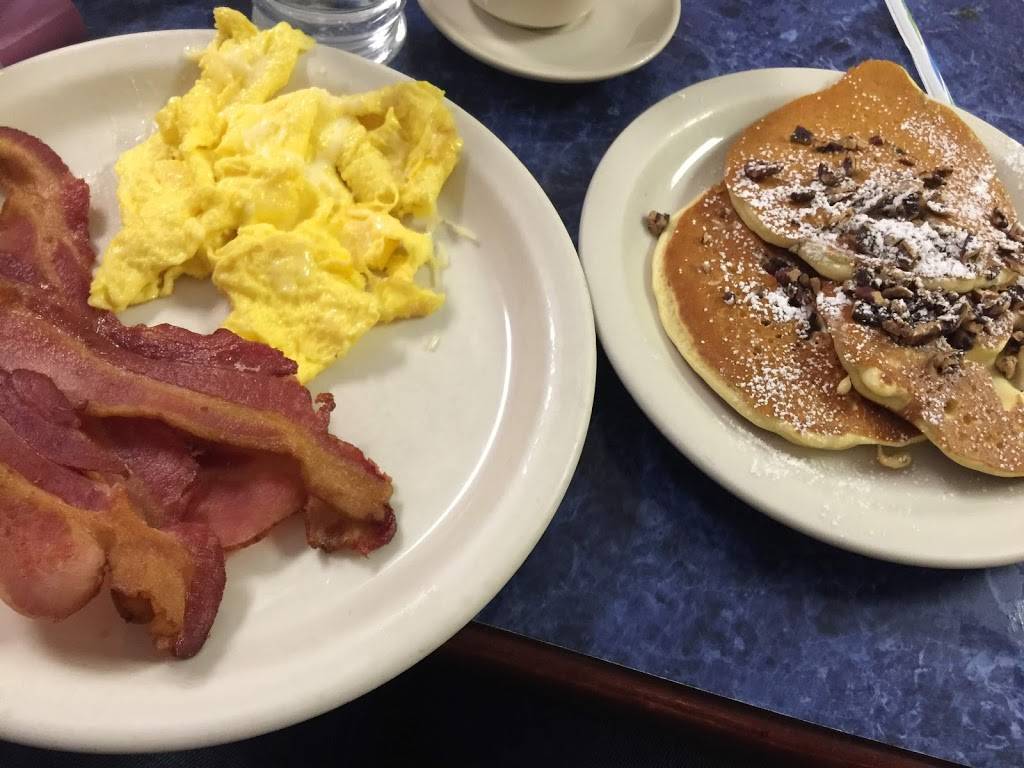 Grandmas Pancake House | bakery | 405 S Willow Ave #A, Cookeville, TN 38501, USA | 9315208354 OR +1 931-520-8354