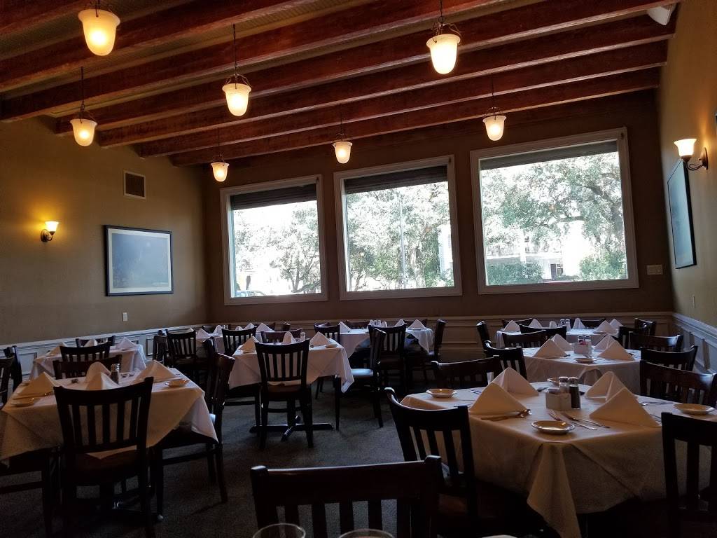 Pascals Manale | restaurant | 1838 Napoleon Ave, New Orleans, LA 70115, USA | 5048954877 OR +1 504-895-4877