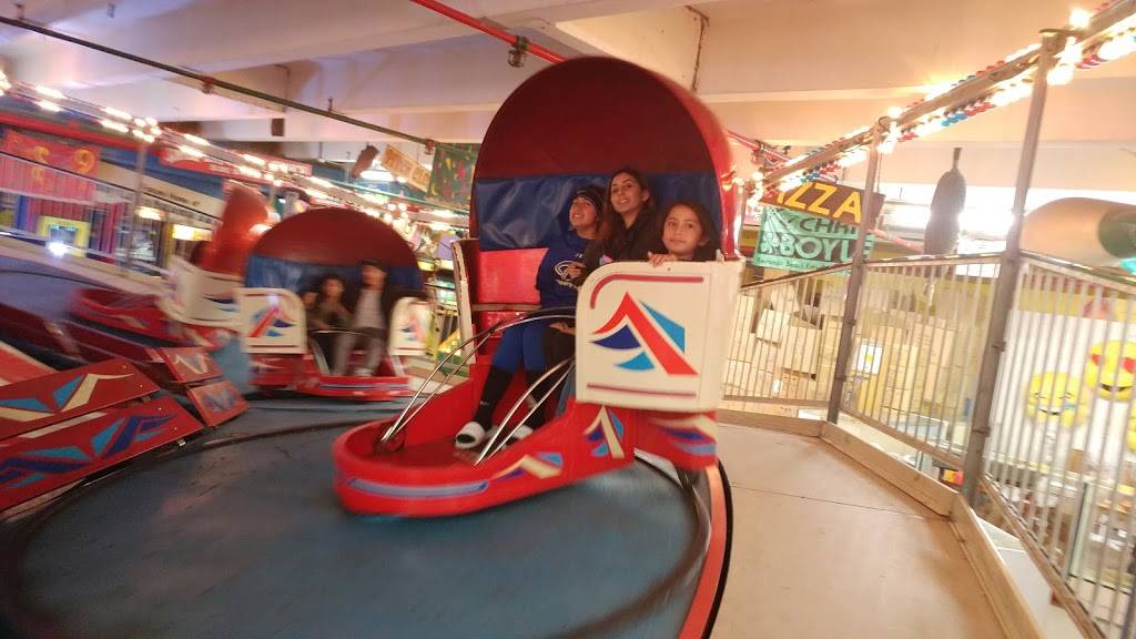 The Slip Bar and Eatery | restaurant | 120 N. International Boardwalk, Redondo Beach, CA 90277, USA | 3103768910 OR +1 310-376-8910