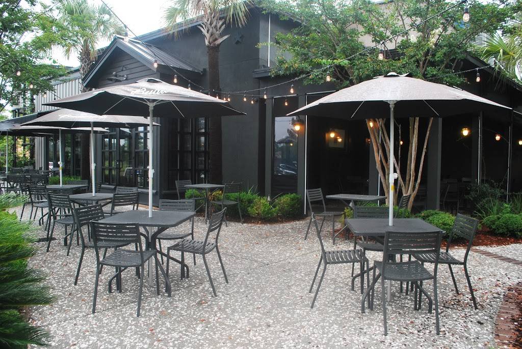 King Street Grille | restaurant | 679 Freshfields Dr, Johns Island, SC 29455, USA | 8437685444 OR +1 843-768-5444