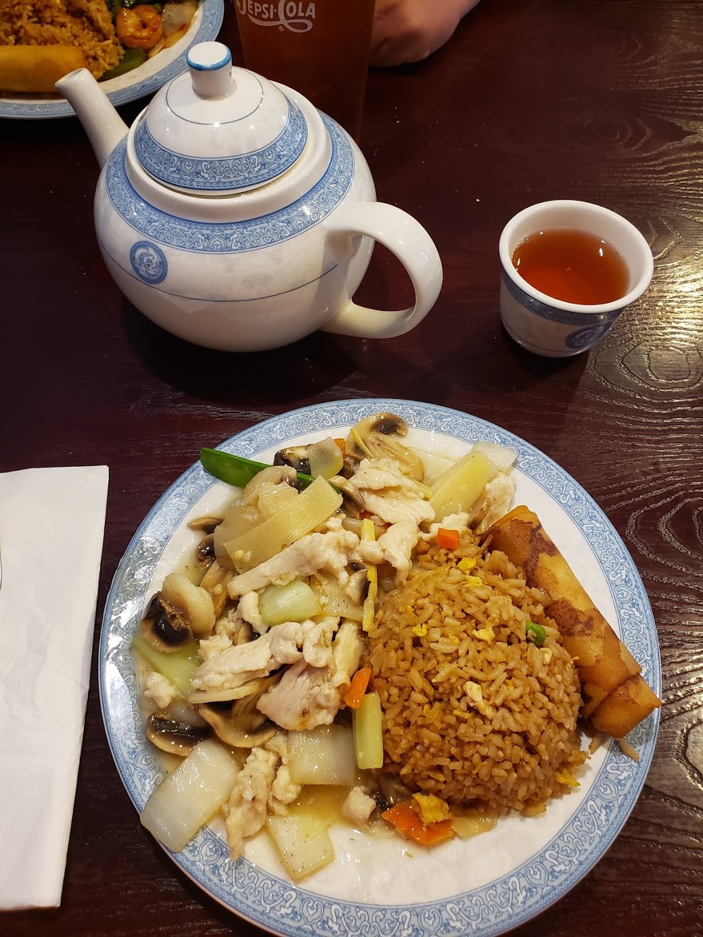 Chuong Garden | restaurant | 1110 A Ave W, Oskaloosa, IA 52577, USA | 6416768899 OR +1 641-676-8899