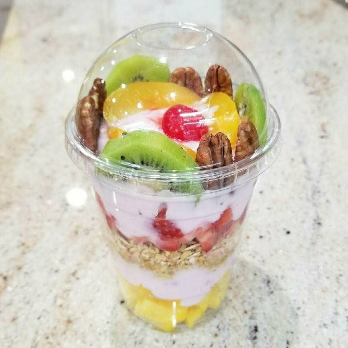 Fresh Smoothies & Cafe | restaurant | 2450 Creston Ave, Bronx, NY 10468, USA | 3479188825 OR +1 347-918-8825