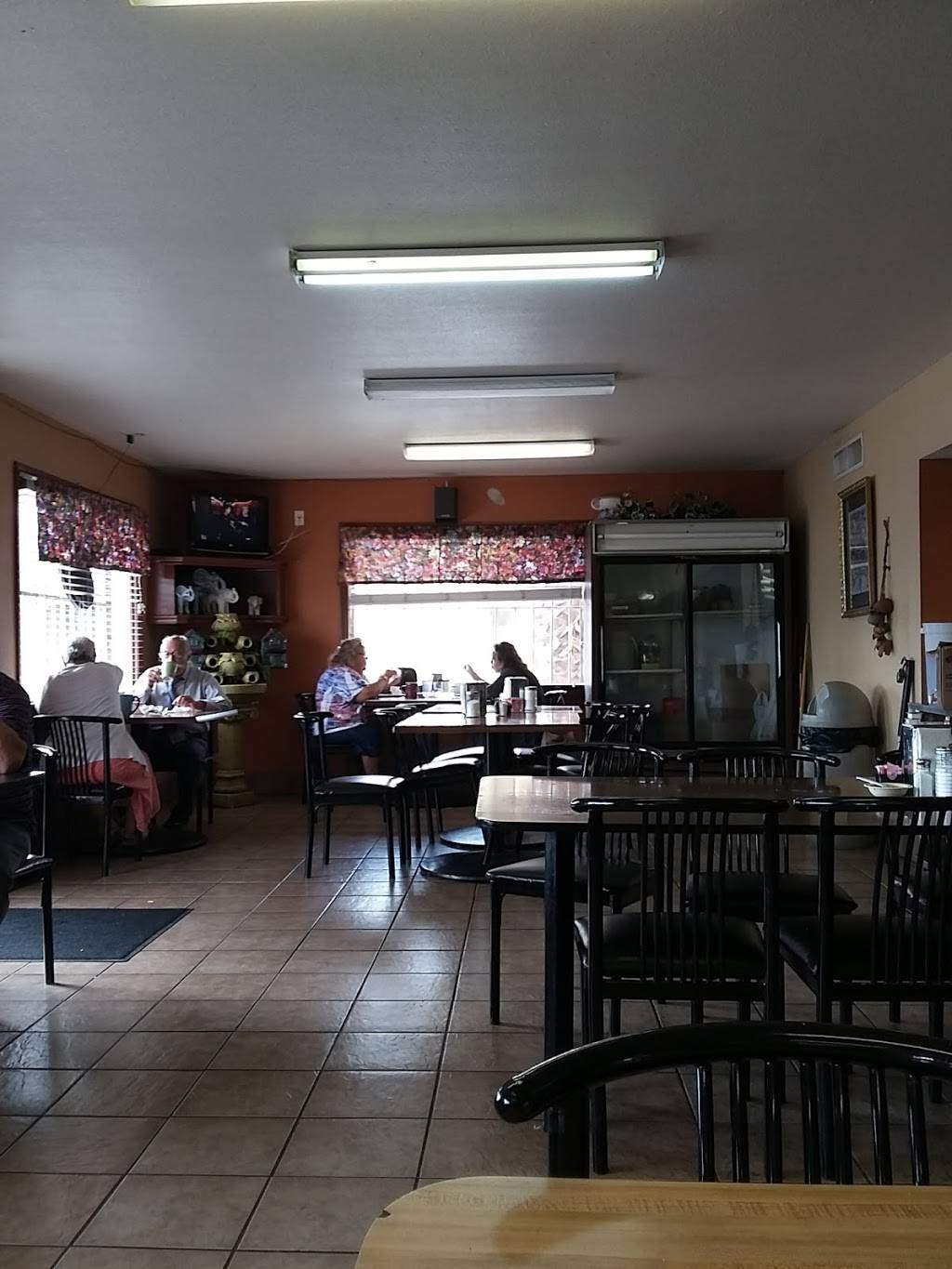 Vickys Mexican Restaurant | restaurant | 2349 Pinn Rd, San Antonio, TX 78227, USA | 8777716654 OR +1 877-771-6654