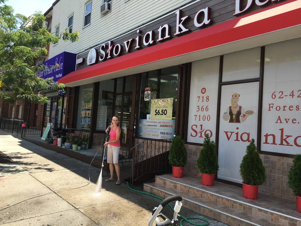 Slovianka | restaurant | 62-42 Forest Ave, Ridgewood, NY 11385, USA | 7183667100 OR +1 718-366-7100