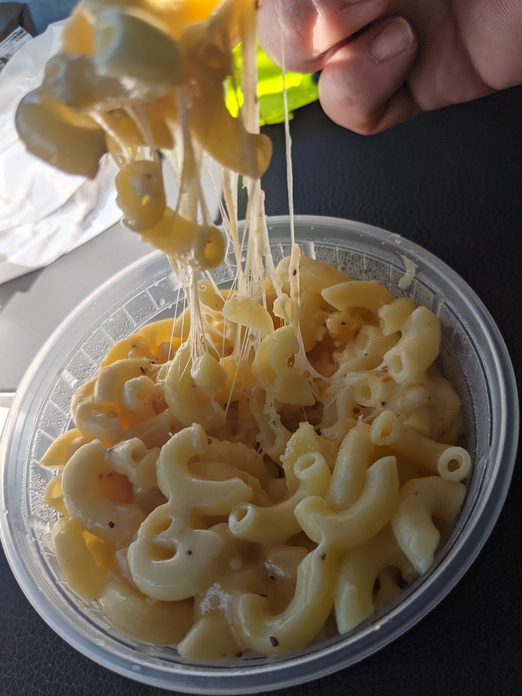 Wings on Wheels | restaurant | 4444 Central Pl, Fairfield, CA 94534, USA | 7079756597 OR +1 707-975-6597