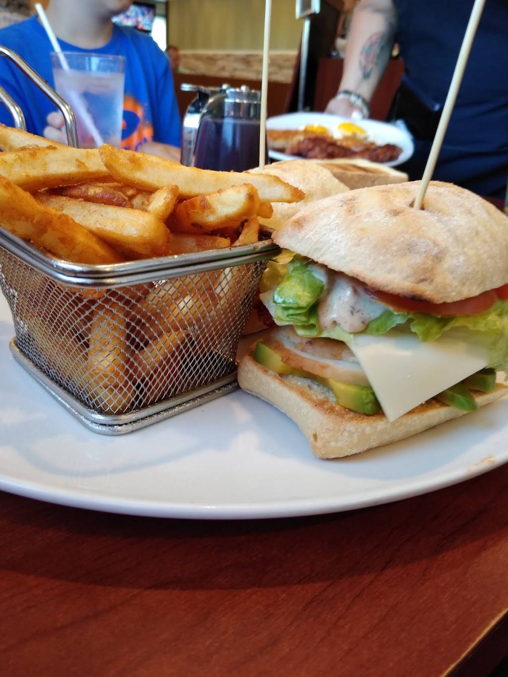 Silver Grill Family Restaurant | restaurant | 535 N Cedar St, Imlay City, MI 48444, USA | 8107242300 OR +1 810-724-2300