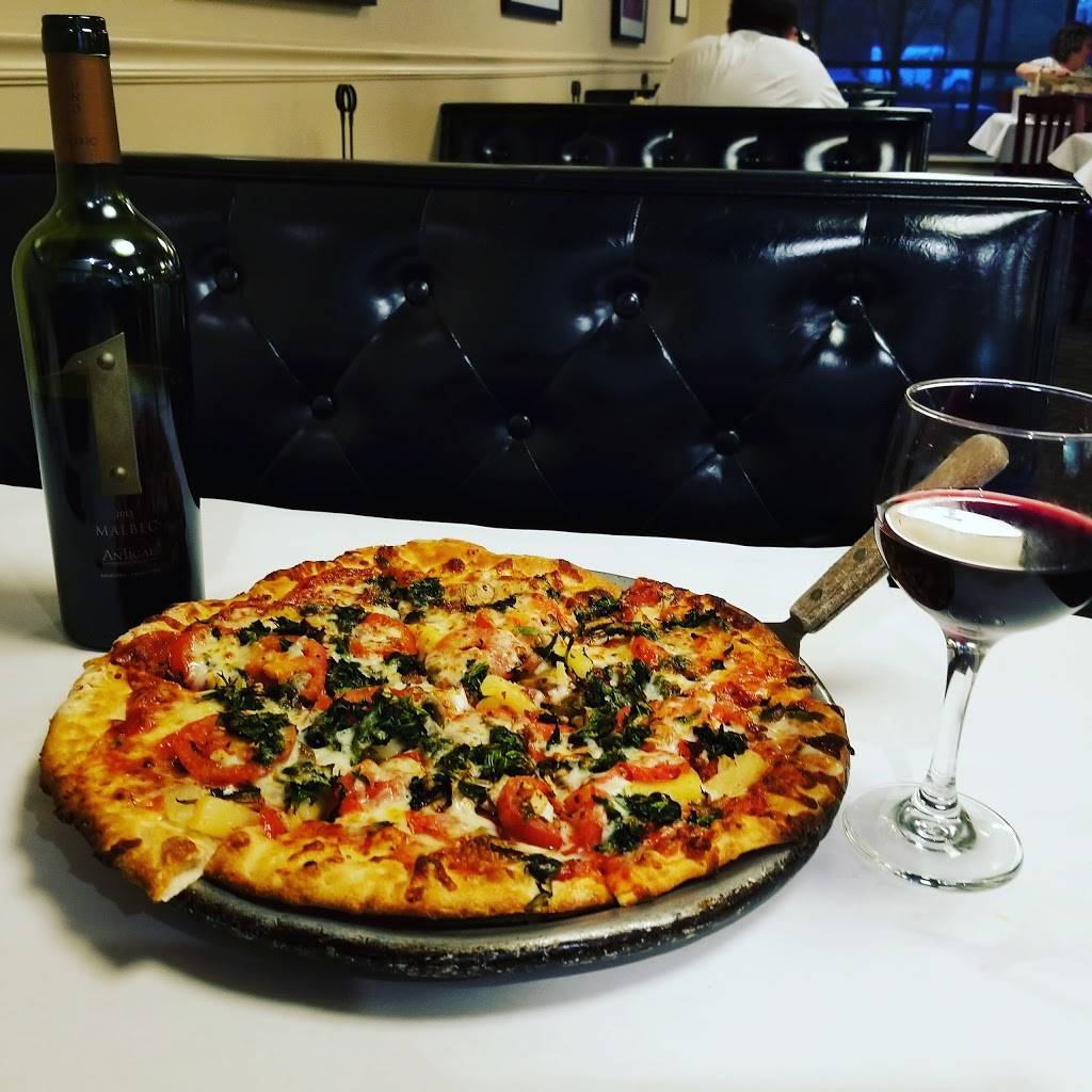 Riccios Italian Restaurant | restaurant | 9213 Baybrook Ln, Charlotte, NC 28277, USA | 7045425111 OR +1 704-542-5111