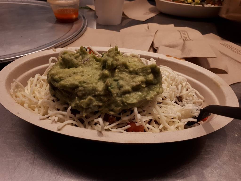 Chipotle Mexican Grill | restaurant | 1523 Sloat Blvd, San Francisco, CA 94132, USA | 4155922187 OR +1 415-592-2187