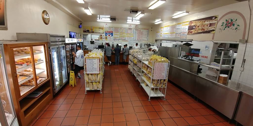 Dianas La Bonita Restaurant | bakery | 300 E Sepulveda Blvd, Carson, CA 90745, USA | 3108344886 OR +1 310-834-4886