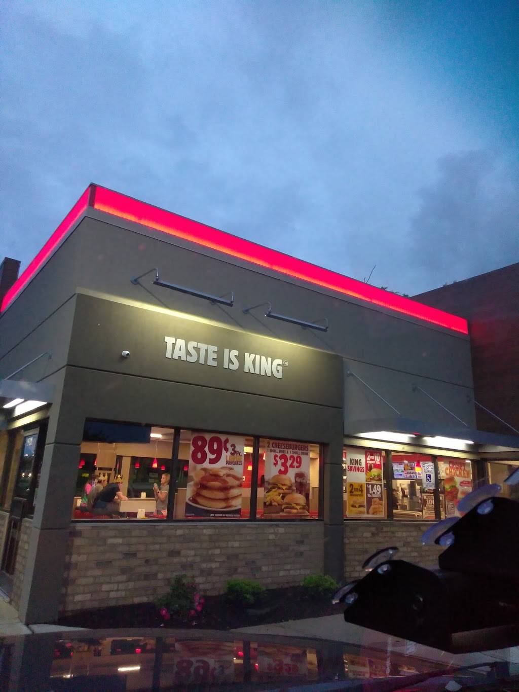 Burger King | restaurant | 8531 Fort Smallwood Rd, Pasadena, MD 21122, USA | 4102557325 OR +1 410-255-7325