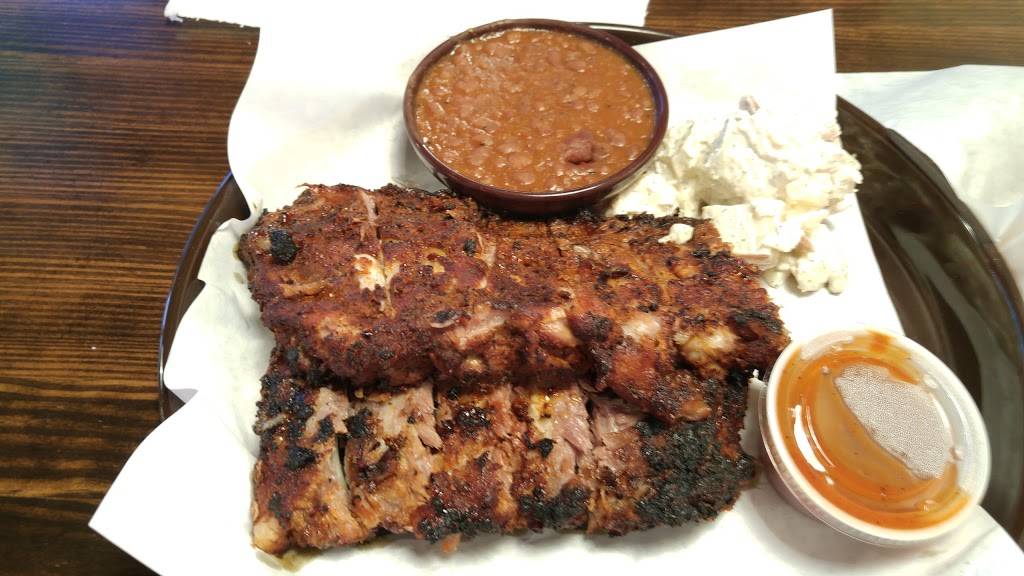 Phils BBQ | restaurant | 17051 W Bernardo Dr, San Diego, CA 92127, USA | 8583126161 OR +1 858-312-6161