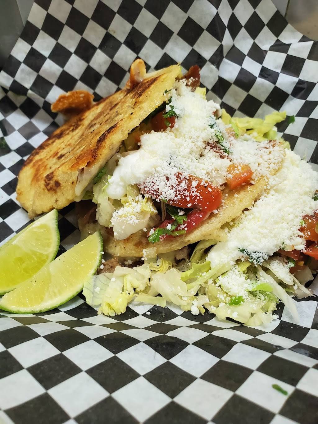 Betos taco shop | restaurant | 427 N Town E Blvd, Mesquite, TX 75150, USA | 2145418661 OR +1 214-541-8661