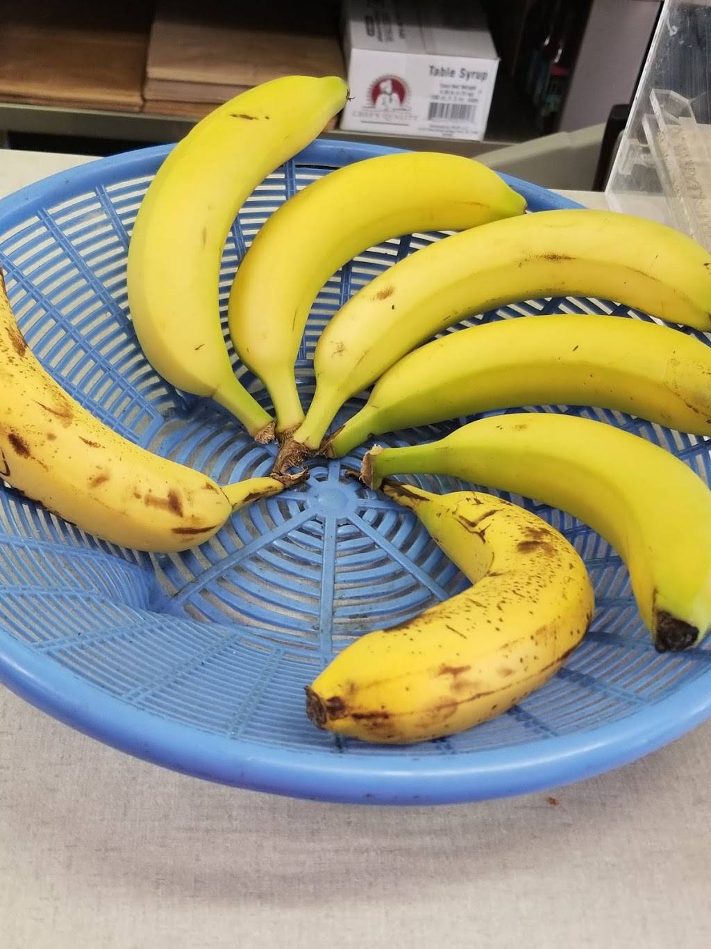 Ritas Place | restaurant | 2324 N Charles St, Baltimore, MD 21218, USA | 4102431984 OR +1 410-243-1984