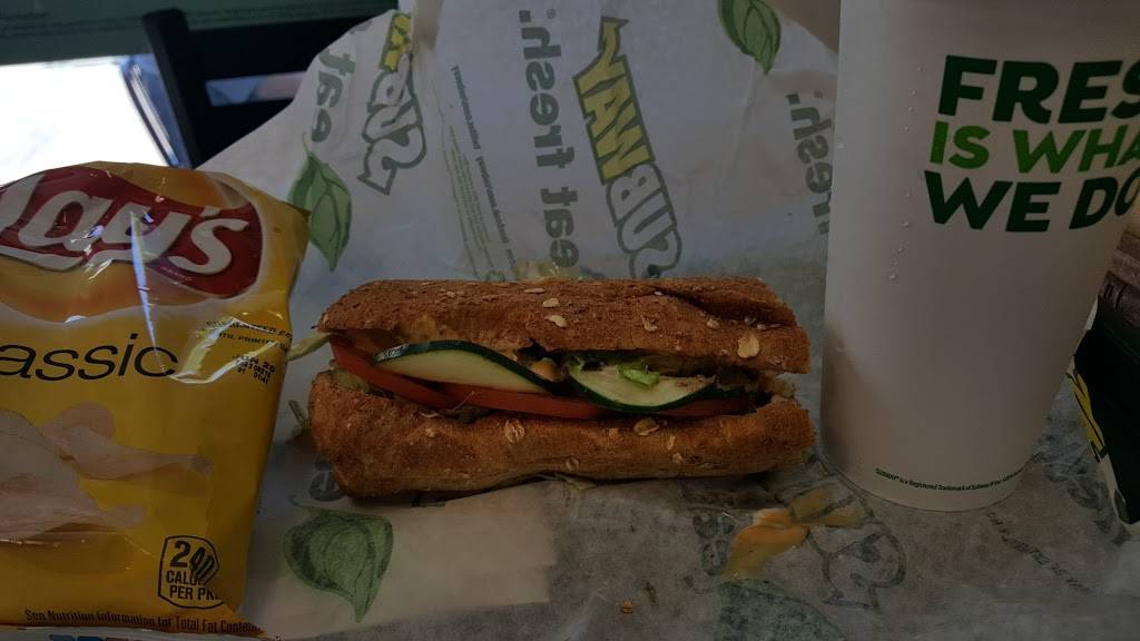 Subway Restaurants | restaurant | 249 D N Glendale Ave, Glendale, CA 91206, USA | 8185499022 OR +1 818-549-9022