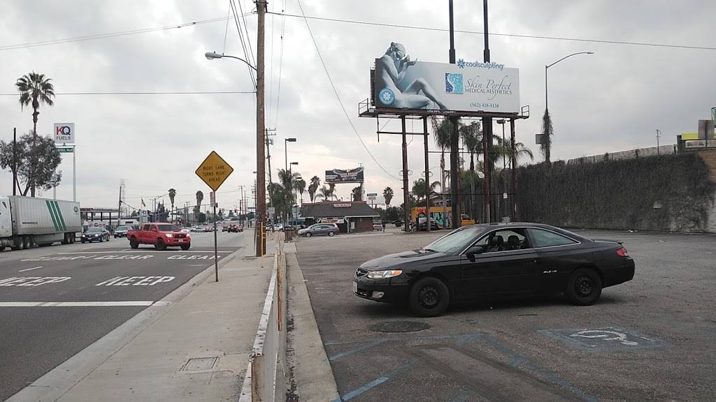 Mollys Burger | restaurant | 7720 Telegraph Rd, Commerce, CA 90040, USA | 3237242223 OR +1 323-724-2223