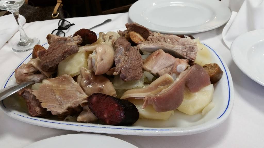 Estrela Ponderosa | restaurant | 85 Niagara St, Newark, NJ 07105, USA | 9733444484 OR +1 973-344-4484