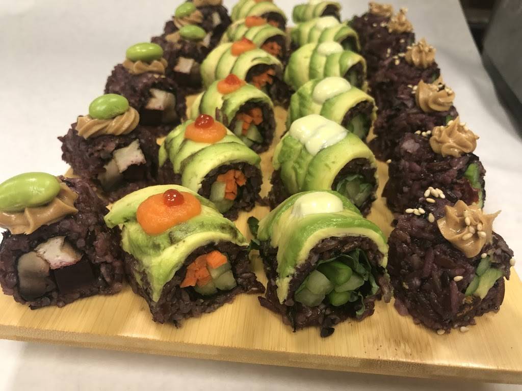 Thai Lanna & Sushi Bar | restaurant | 7257 Fulton Dr NW #39, Canton, OH 44718, USA | 3308181789 OR +1 330-818-1789