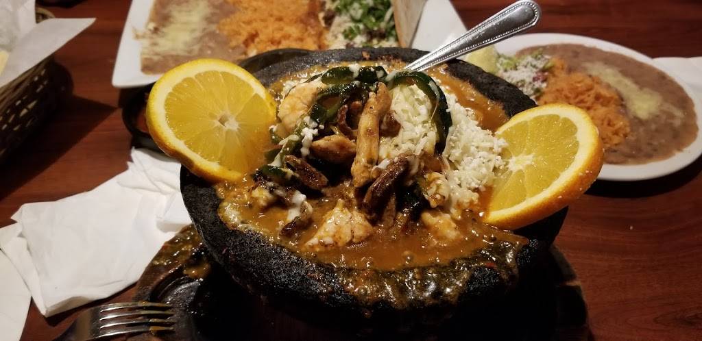 Mariachis Mexican Restaurant | restaurant | 1100, 2669 Geer Rd, Turlock, CA 95382, USA | 2096327662 OR +1 209-632-7662