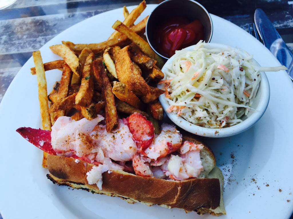 Off the Hook | restaurant | 28-08 34th St, Astoria, NY 11103, USA | 7187212112 OR +1 718-721-2112