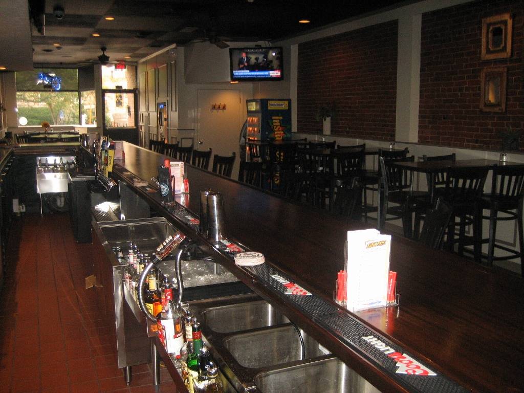 Post Road Tavern | restaurant | 619 Main St, Waltham, MA 02452, USA | 7818991231 OR +1 781-899-1231