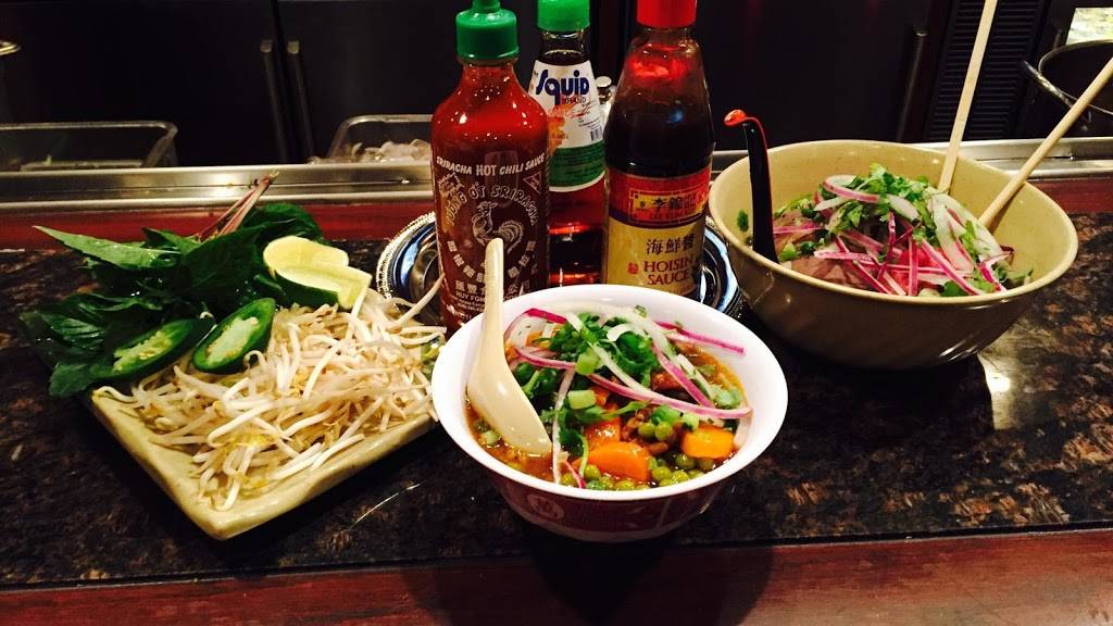 Pho Boy Asian Fusion | restaurant | 676 Bayview Ave, Biloxi, MS 39530, USA | 2284357000 OR +1 228-435-7000