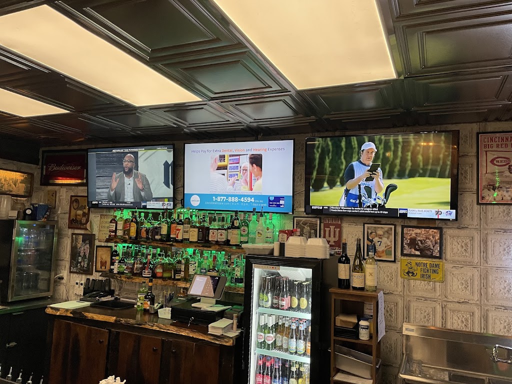 Mick’s Restaurant and Sports Bar | restaurant | 311 Broadway St, Aurora, IN 47001, USA | 8126559825 OR +1 812-655-9825