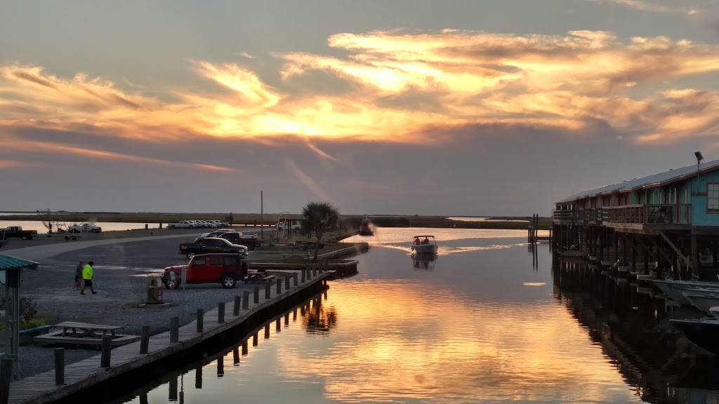 Coco Marina Inc | restaurant | 106 Pier 56 Ct, Chauvin, LA 70344, USA | 9855946626 OR +1 985-594-6626
