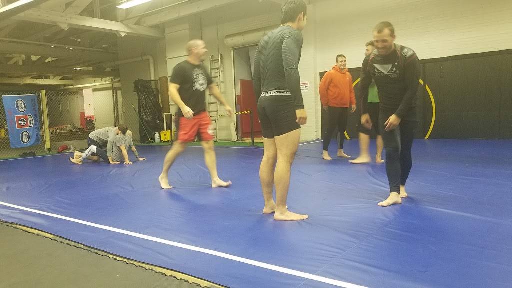 NEO Sports Plant | restaurant | 20001 Euclid Ave, Cleveland, OH 44117, USA | 2164659942 OR +1 216-465-9942