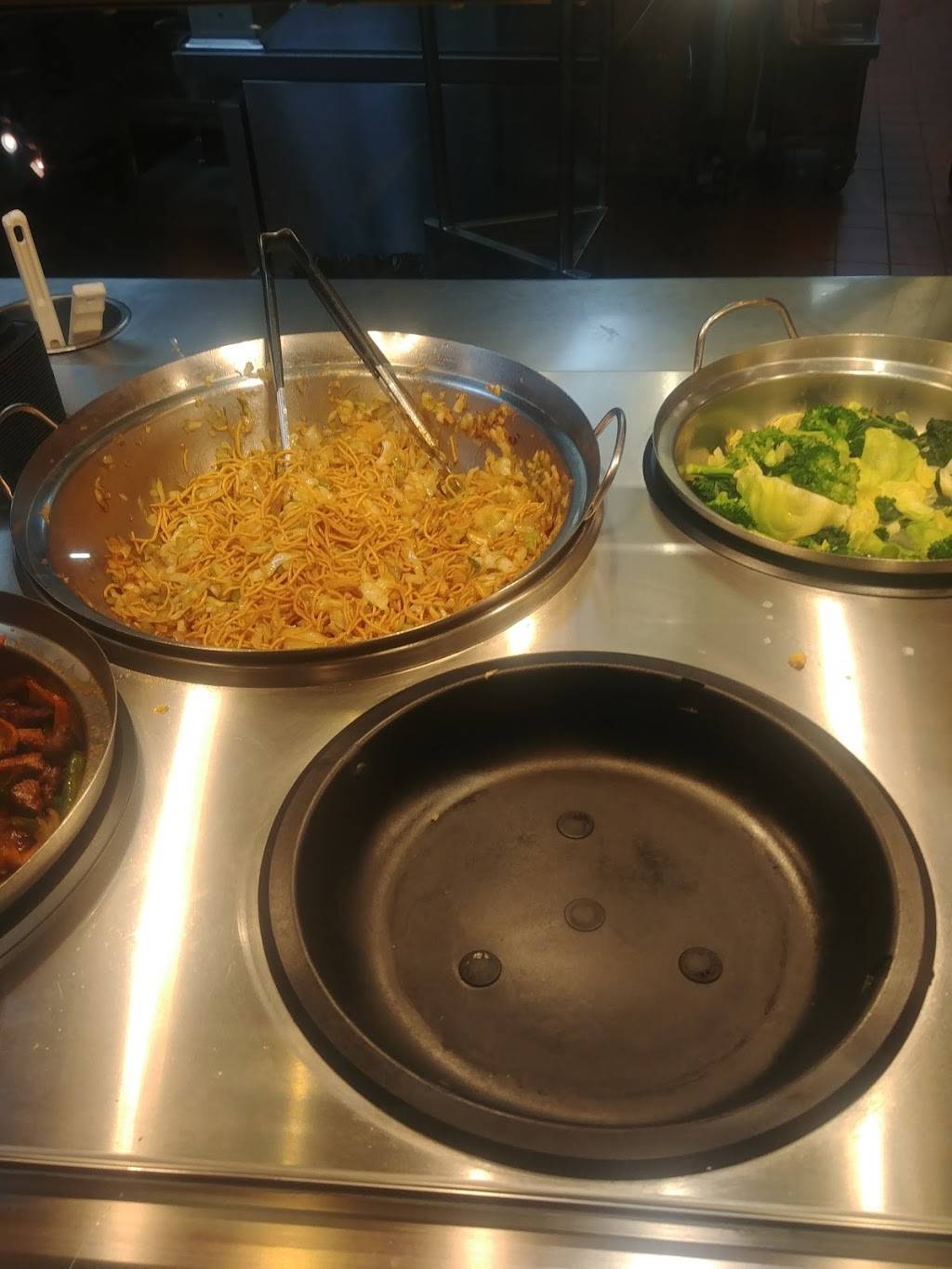 Panda Express | meal takeaway | 7670 Katy Fwy, Houston, TX 77024, USA | 7132637252 OR +1 713-263-7252