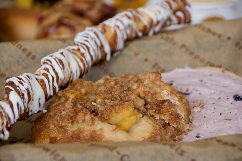 Einstein Bros. Bagels | bakery | 9929 S Military Trail, Boynton Beach, FL 33436, USA | 5613641599 OR +1 561-364-1599