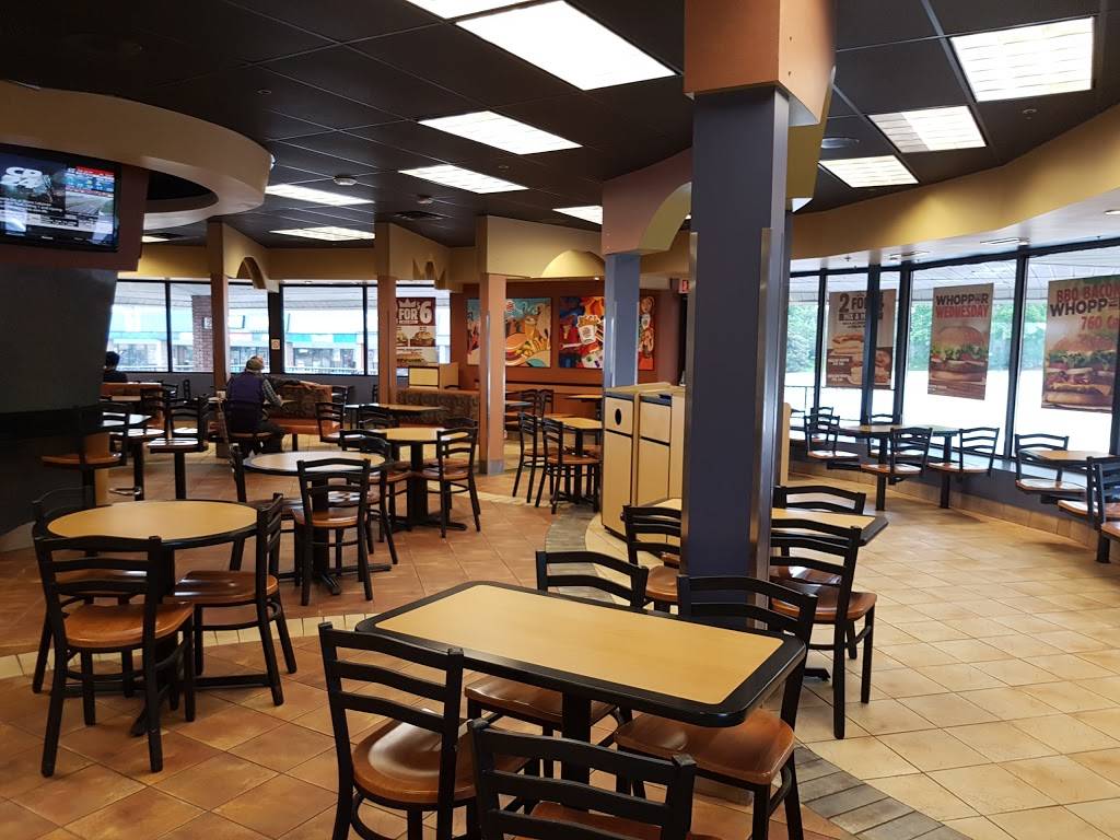 Burger King | restaurant | 4141 Dixie Rd, Mississauga, ON L4W 1V5, Canada | 9056241664 OR +1 905-624-1664