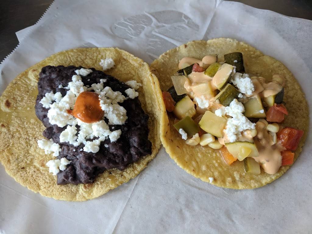 Guisados | restaurant | 8935 Santa Monica Blvd, West Hollywood, CA 90069, USA | 3107770310 OR +1 310-777-0310