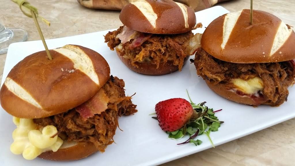 Level 11 | restaurant | 5250 Gulf Blvd, St Pete Beach, FL 33706, USA | 8004480901 OR +1 800-448-0901