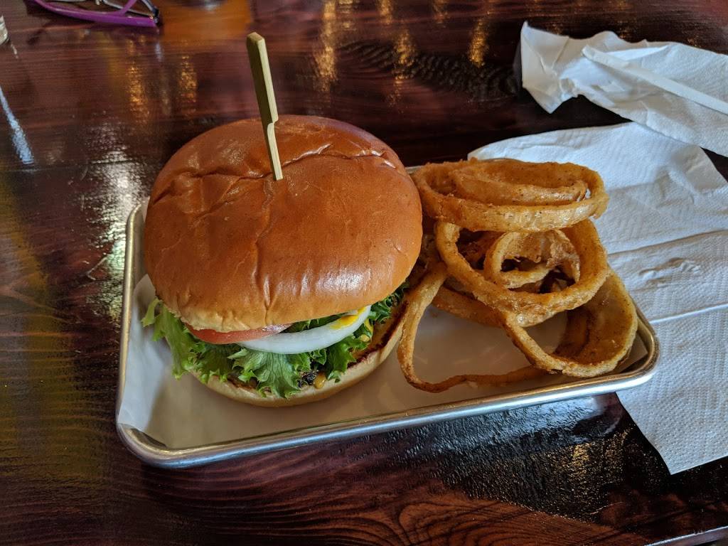 Macs Burgers | restaurant | 106 W Main St, Henderson, TX 75652, USA | 9037222193 OR +1 903-722-2193