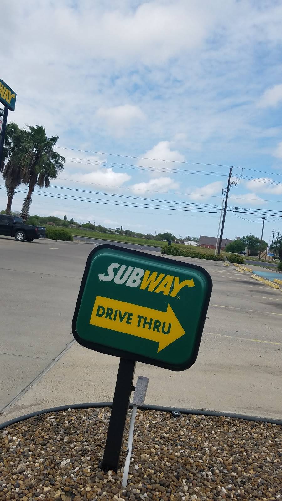 Subway | meal takeaway | 3921 Saratoga Blvd Suite 101, Corpus Christi, TX 78415, USA | 3618512100 OR +1 361-851-2100