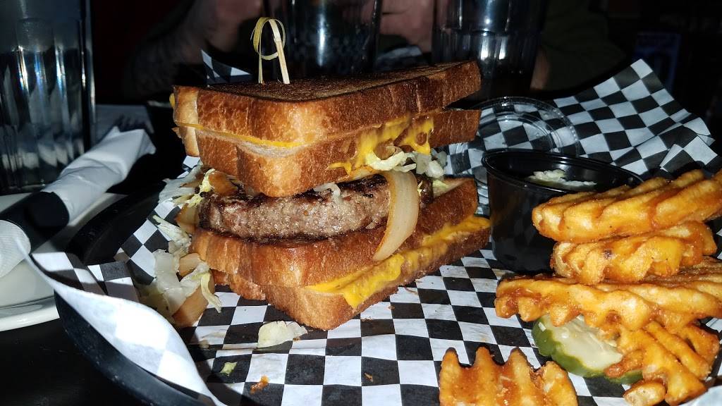 Draft Picks | restaurant | 523 Fairway Dr, Naperville, IL 60563, USA | 6309041111 OR +1 630-904-1111