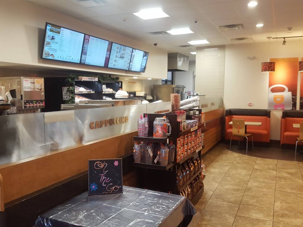 Dunkin | bakery | 43 Range Rd, Windham, NH 03087, USA | 6034587281 OR +1 603-458-7281