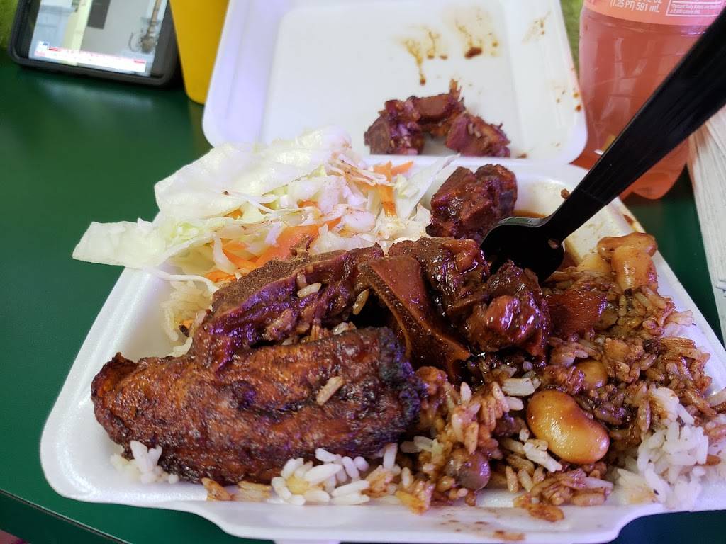 Silver Spoon Jamaican Restaurant | restaurant | 18334 Homestead Ave C, Miami, FL 33157, USA | 7862930022 OR +1 786-293-0022