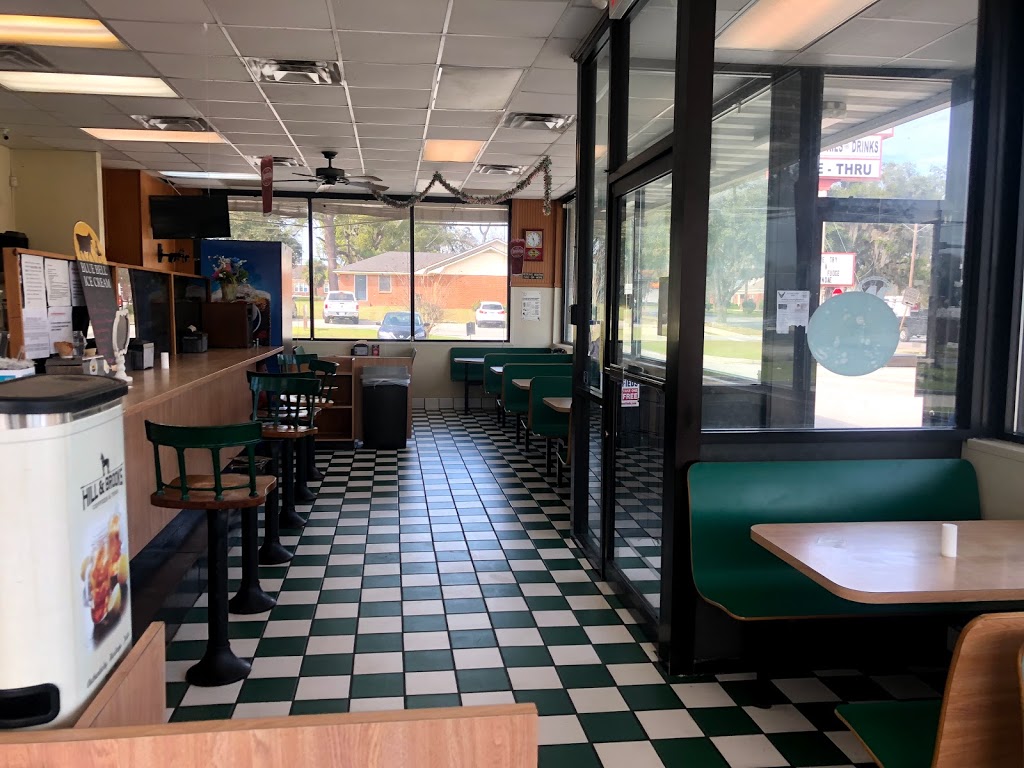 3 Nelsons burgers | restaurant | 701 E Screven St, Quitman, GA 31643, USA | 2296050143 OR +1 229-605-0143