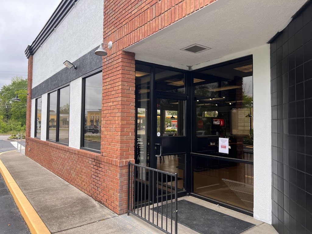 Mikes Smokehouse East Brainerd | restaurant | 7655 E Brainerd Rd, Chattanooga, TN 37421, USA | 4236688341 OR +1 423-668-8341