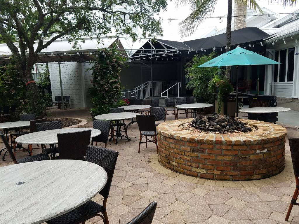 The Bay House Restaurant | restaurant | 799 Walkerbilt Rd, Naples, FL 34110, USA | 2395913837 OR +1 239-591-3837