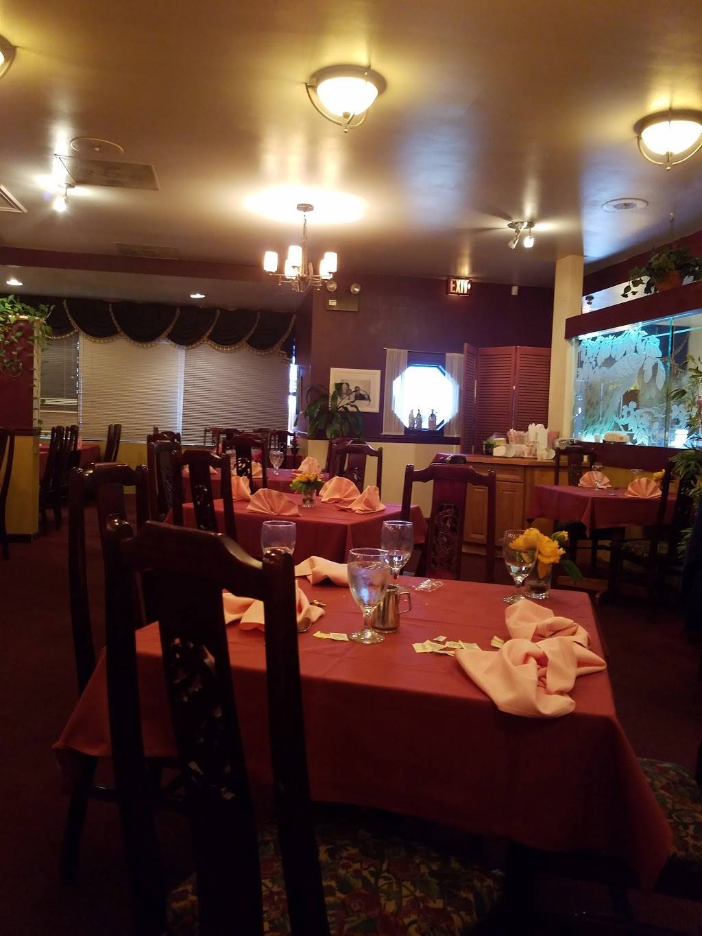 Albert Yaus East West Bistro | restaurant | 8151 Ritchie Hwy, Pasadena, MD 21122, USA | 4105445606 OR +1 410-544-5606