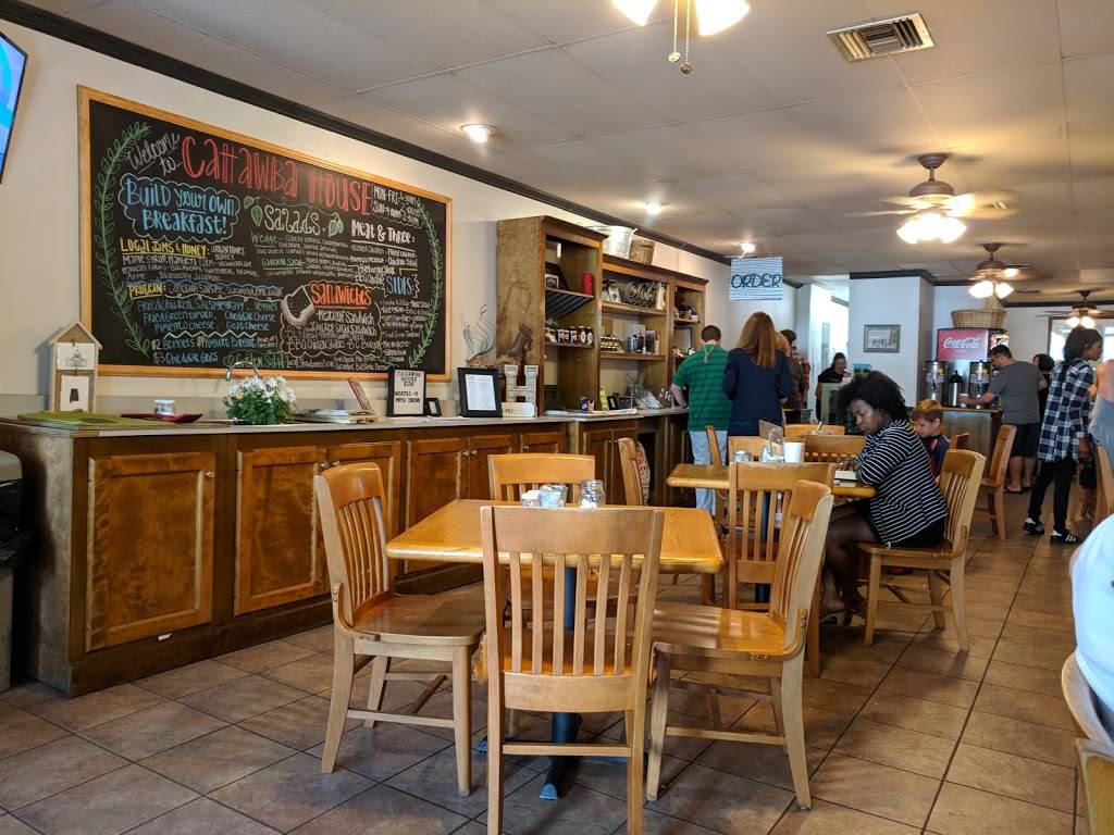 Cahawba House | restaurant | 31 S Court St, Montgomery, AL 36104, United States | 3343561877 OR +1 334-356-1877