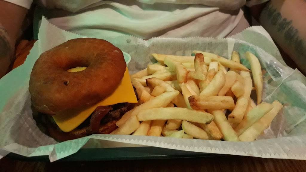 Grey Stone Tavern | restaurant | 1008 Lansing Ave, Jackson, MI 49202, USA | 5177896050 OR +1 517-789-6050