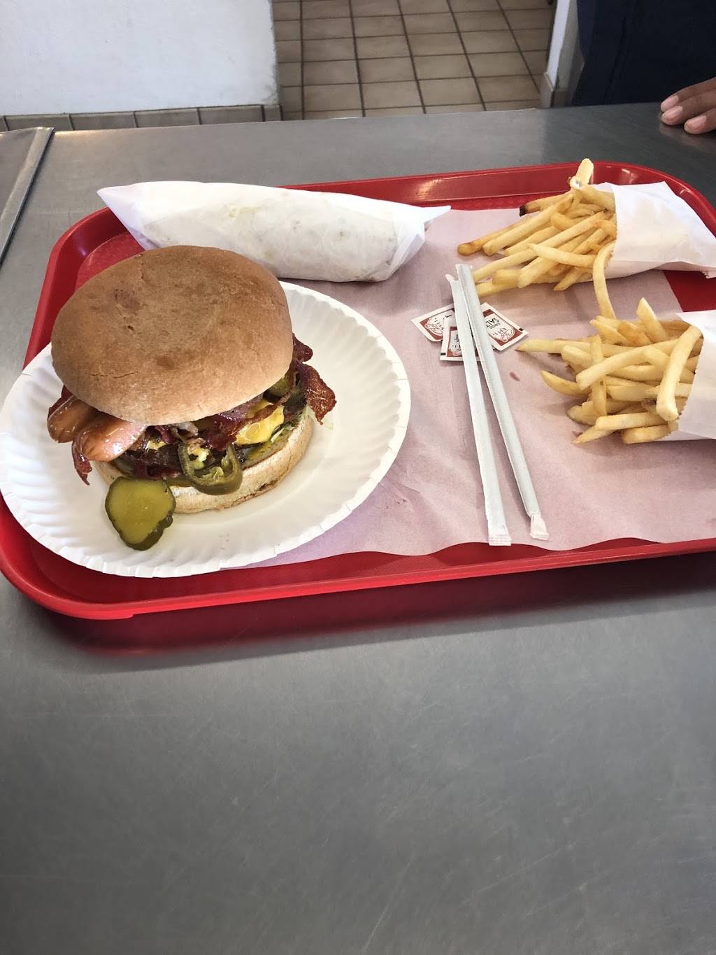 Circle T Burgers | restaurant | 625 E Reinken Ave #4533, Belen, NM 87002, USA | 5058642929 OR +1 505-864-2929