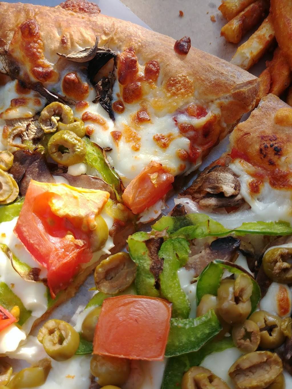 Mikes | restaurant | 385 Rue de Saint Jovite, Mont-Tremblant, QC J8E 2Z9, Canada | 8194253706 OR +1 819-425-3706